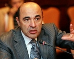 Рабинович объяснил, почему Яценюк не уходит в отставку