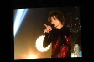 Земфира на концерте потребовала убрать флаг Украины: видеофакт