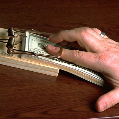 Землеустроитель за $750 дал разрешение на покупку уже проданной земли