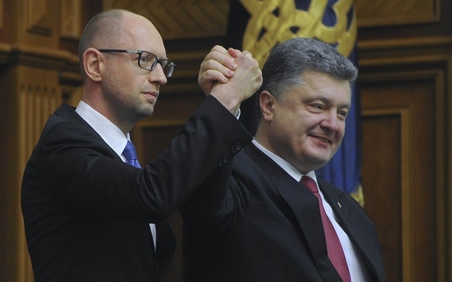 Яценюк хоче піти комфортно, а Порошенко вирішив показати самостійність