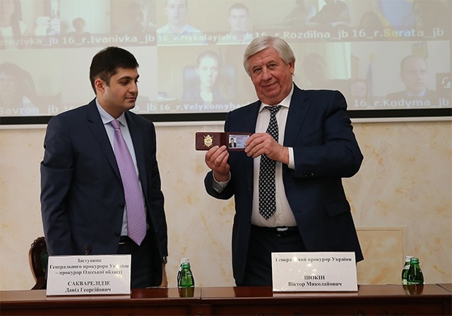 РУКОВОДИТЕЛИ ОБЛАСТНЫХ И ВОЕННЫХ ПРОКУРАТУР ОТКРЫТО ВЫСТУПИЛИ ПРОТИВ ГРУЗИНА И ПОТРЕБОВАЛИ ОТ ШОКИНА УВОЛИТЬ САКВАРЕЛИДЗЕ