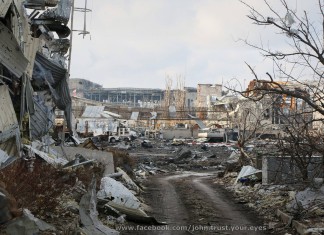 Донецк попал в кольцо артиллерийских атак