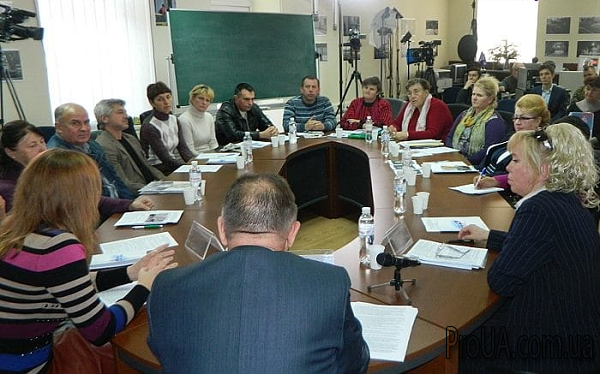 На митинге под ГПУ в поддержку Сакварелидзе засветилась профессиональная «солдатская мать»