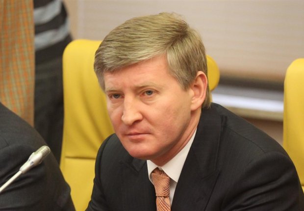 Собака на сене. Компания Ахметова отсудила 4G-лицензию