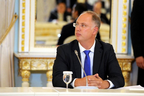 Kirill Dmitriev "covering" his tracks?