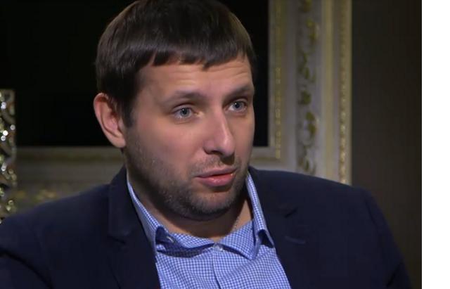 ПАРАСЮК ВРАЗИВ СУМОЮ, ЯКУ ПРОПОНУВАЛИ ЗА ВСТУП ДО «НАРОДНОГО ФРОНТУ»