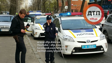 В Киеве пьяный водитель сбил полицейского