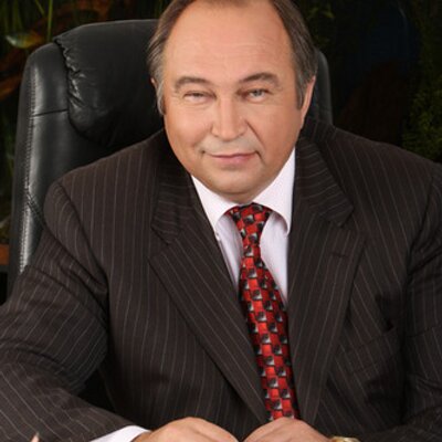 Министр Квит пытается продвинуть в систему образования друга украинофоба Табачника