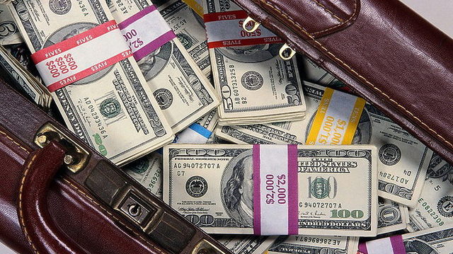 Инвесторы Украины: олигархи ждут, иностранцы боятся, а гастарбайтеры спустили рукава