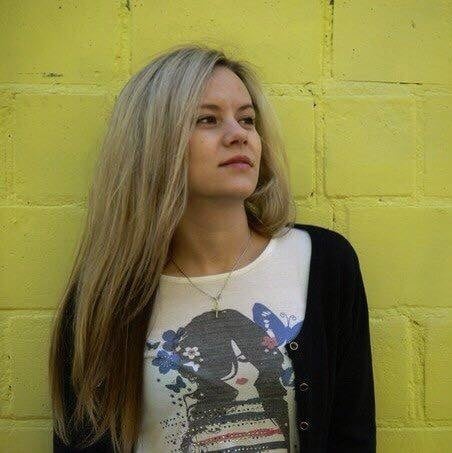 Киевлян просят помочь с поиском пропавшей девушки