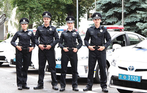 Нагрудна камера поліцейського — порушення права на приватність