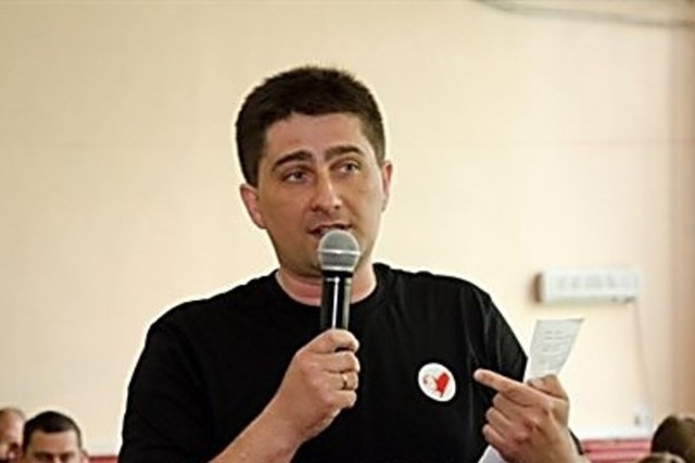 Після звільнення вулицю у Горлівці назвуть іменем Рибака, - Порошенко