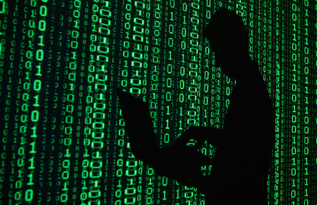 Хакеры могут перехватить разговоры и SMS любого пользователя iPhone