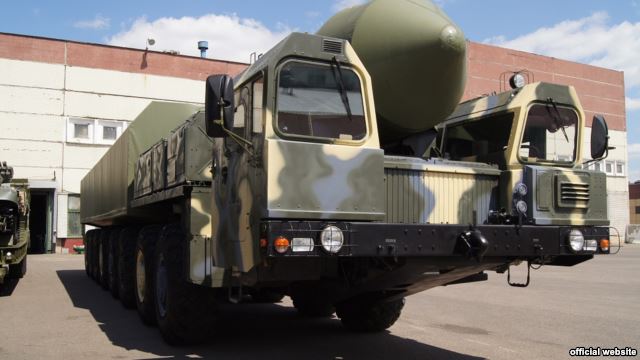 ЛУКАШЕНКО ПРЕДЛОЖИЛ РФ ПОМЕНЯТЬ ЗАВОД ВОЕННЫХ ТЯГАЧЕЙ НА НЕФТЯНЫЕ СКВАЖИНЫ