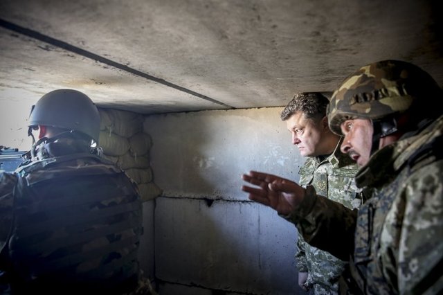 Два сценария для Донбасса: почему Порошенко отказался от мобилизации в Украине