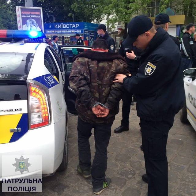 У Франківську біля залізничного вокзалу трапилась масова бійка