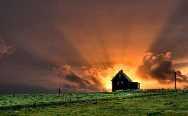 Порошенко ввел в действие бомбу замедленного религиозного действия