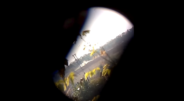 Снайпер ДНР стреляет по мирным жителям (видео)