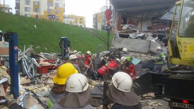 Взрыв в Киеве: названа возможная причина (ФОТО)
