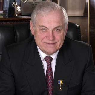 СМИ узнали о связях олигарха-Героя Украины с ДНР