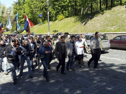 Профсоюзы под Кабмином митинговали против ликвидации ПТУ (ФОТО)