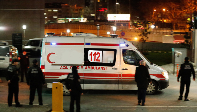 Взрыв произошел возле полицейского участка в Турции, 1 человек погиб, 9 ранены