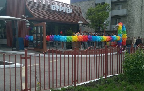 Жизнь в Луганске. Топорный фейк сквозит во всем. ВИДЕО