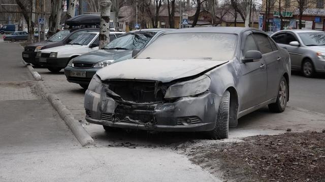 В Мариуполе сожгли автомобиль судьи, отпустившего на свободу "министра ДНР" и убийцу ребенка