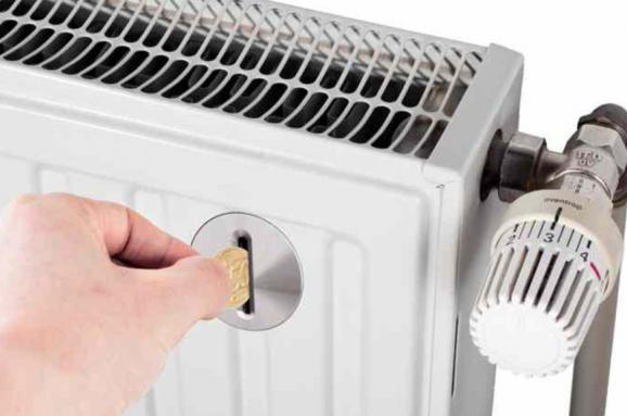 Порошенко з 1 липня підвищує тарифи на тепло для українців майже вдвічі