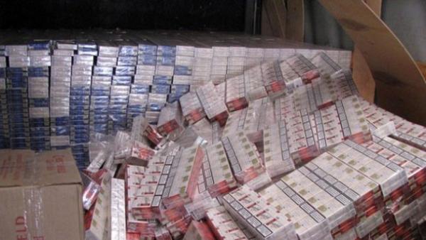 Насиров обещает создать 20 "эскадронов смерти", а Гройсман - спецотряд "смотрящих" за таможней