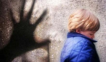 Педофил пытался изнасиловать 6-летнего мальчика в туалете супермаркета