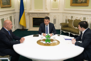 Гройсман, Москаль и Насиров договорились по контрабанде: все подробности