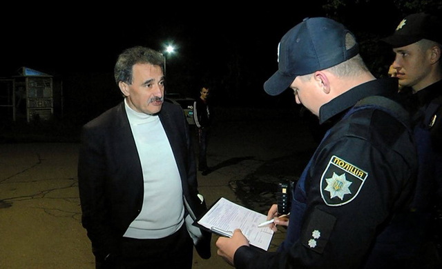 В Одессе пьяный судья Виктор Пысляр пытался сбежать от патрульных (ФОТО)