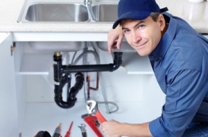 В Киеве по квартирам пошли сантехники-мошенники