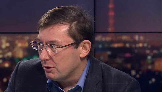 Луценко намерен лично представлять в суде обвинения против Януковича