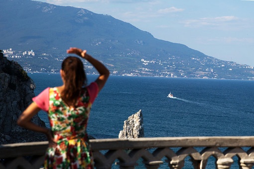 В Крыму уверяют, что туристы «валят толпами»