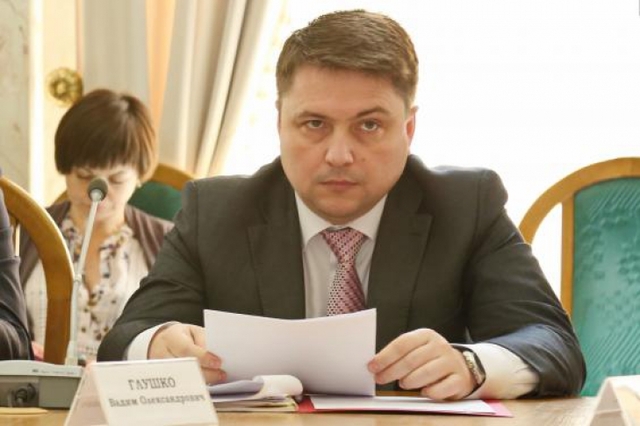 Харьковский экс-чиновник одалживал у жителя России более полумиллиона долларов