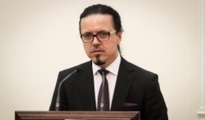 Новый глава "Укрзализныци" руководит ею через Skype