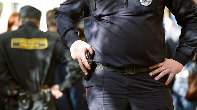 В России шестеро полицейских изнасиловали участкового