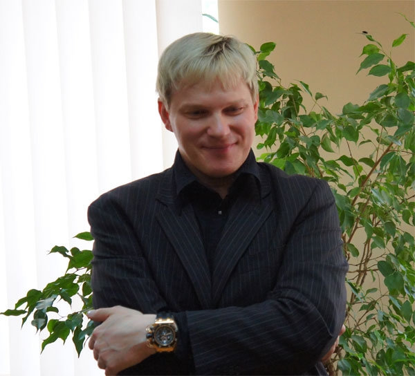 Немецкий «шпион», обвиненный в терроризме, пытался вывезти из Украины Bentley