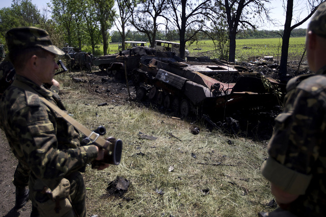 Количество обстрелов украинских войск за последние сутки превысило три десятка