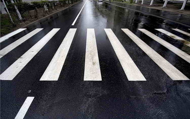 У Чернігові на пішохідному переході збили 68-річну жінку