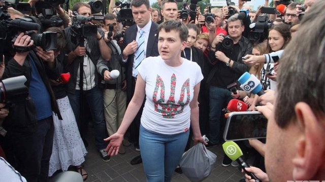 У Тимошенко перед встречей с Савченко дрожали руки