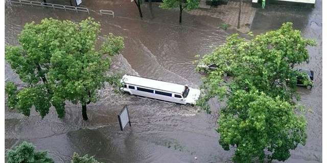 Ливень в Харькове привел к потопу в городе