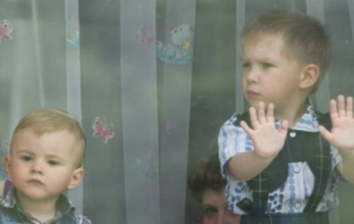 Письмо из Луганска: ботинки и яблоки — вот чему теперь радуются дети в Луганске