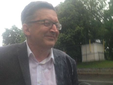 В Киеве российского блогера Адагамова облили кефиром