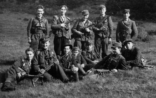 Євген Сверстюк: "Ставити пам’ятники не Бандері, а рядовому бандерівцеві"