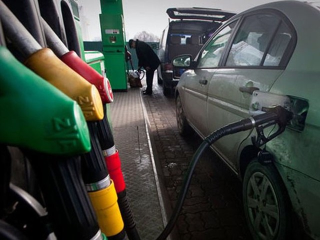 За мовчазної згоди податкової бюджет Чернігова недоотримує акцизні мільйони з АЗС