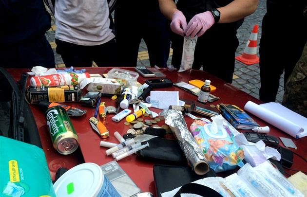 Прикордонник системно торгував наркотиками у Мукачеві. Його взяли на гарячому