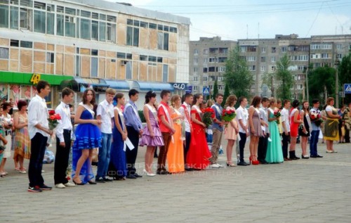 Почему дети из "ЛНР" и "ДНР" должны учиться в украинских вузах